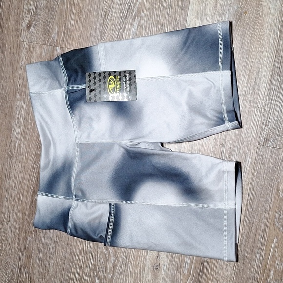 Kids athletic works bike shorts Size 10-12 - Picture 1 of 4